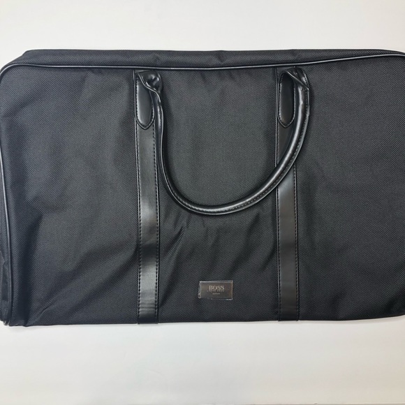boss parfums weekender bag